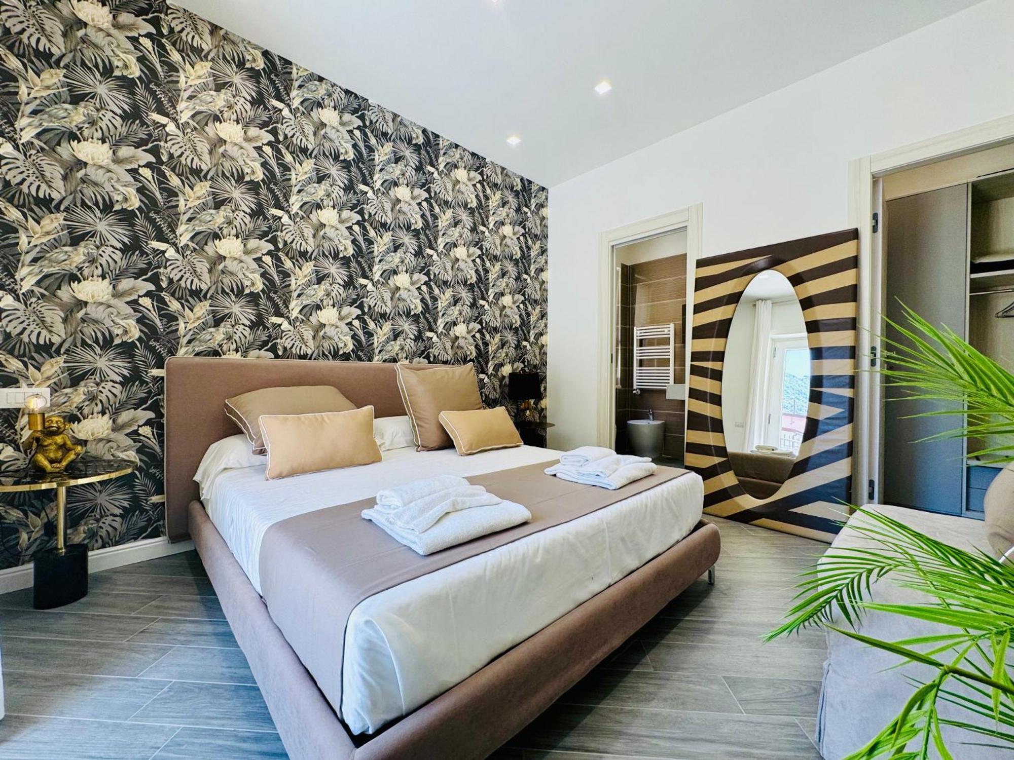 Yourhome - Santa Lucia Rooms Sorrento Ngoại thất bức ảnh
