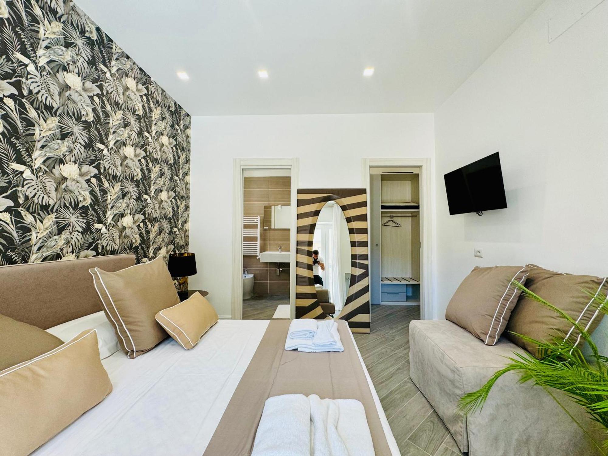 Yourhome - Santa Lucia Rooms Sorrento Ngoại thất bức ảnh